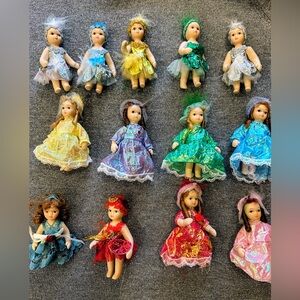13 Mini Dolls - Multicolor